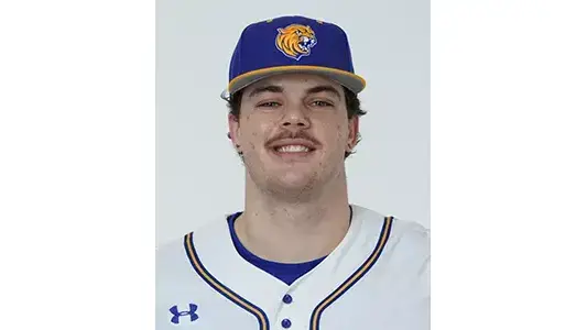 Northwest Catholic High School standout Garrett Fusco’s collegiate team wins game in the NCAA Division III Baseball Championship on Saturday, May 17