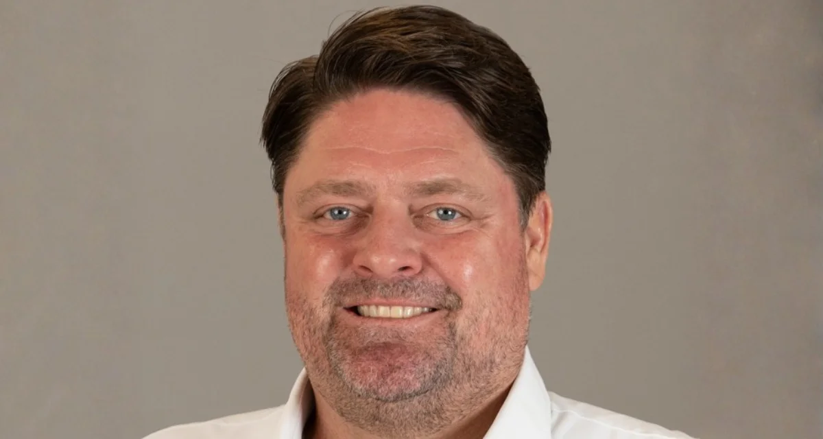 Nathan Zeder, Part of Coldwell Banker’s Jills Zeder Group