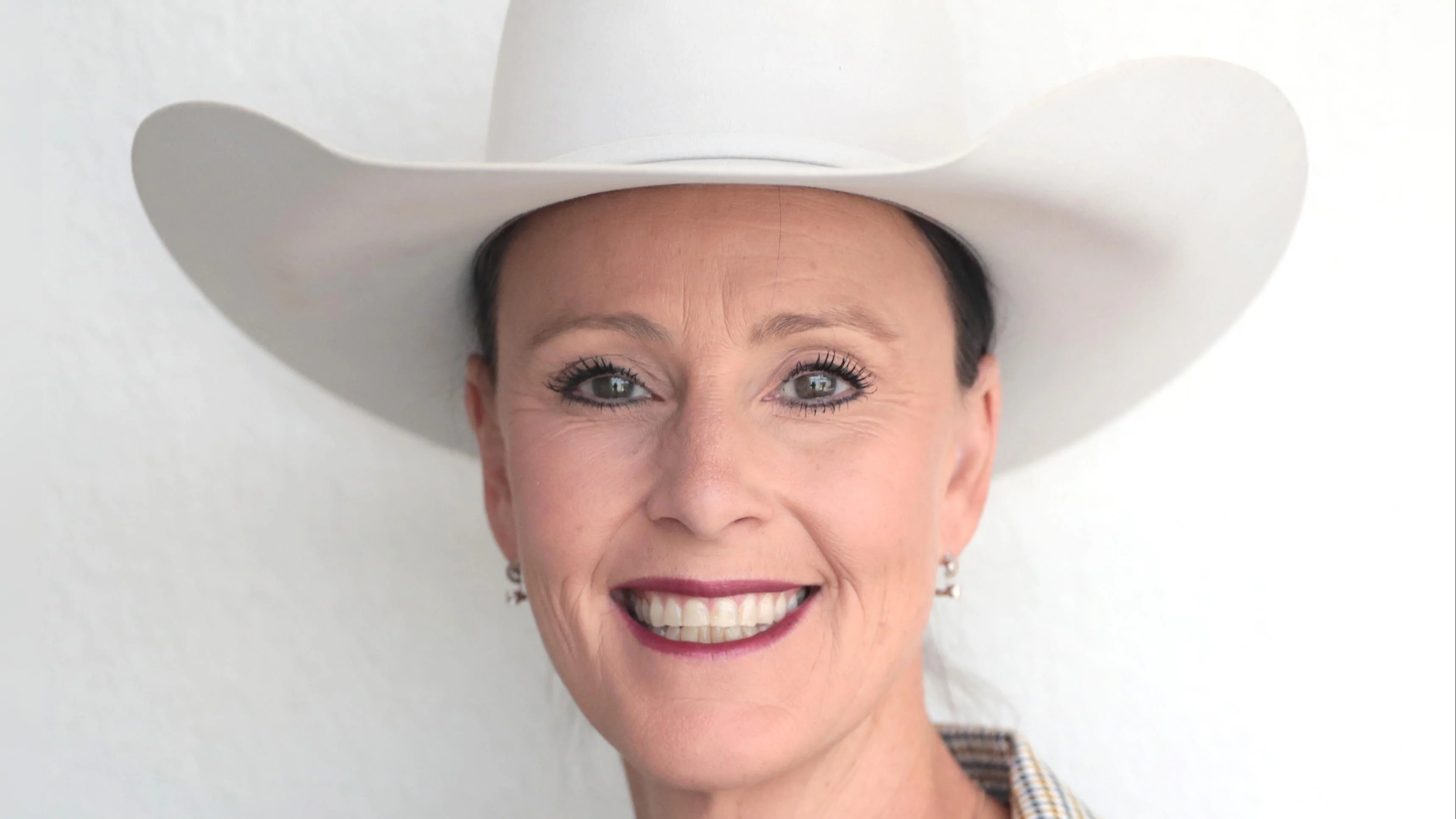 AZSenatorShamp raises concerns over fraud and Medicaid practices in recent social media posts