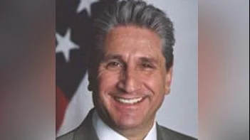 Senator Jim Tedisco criticizes New York budget process and highlights youth leadership