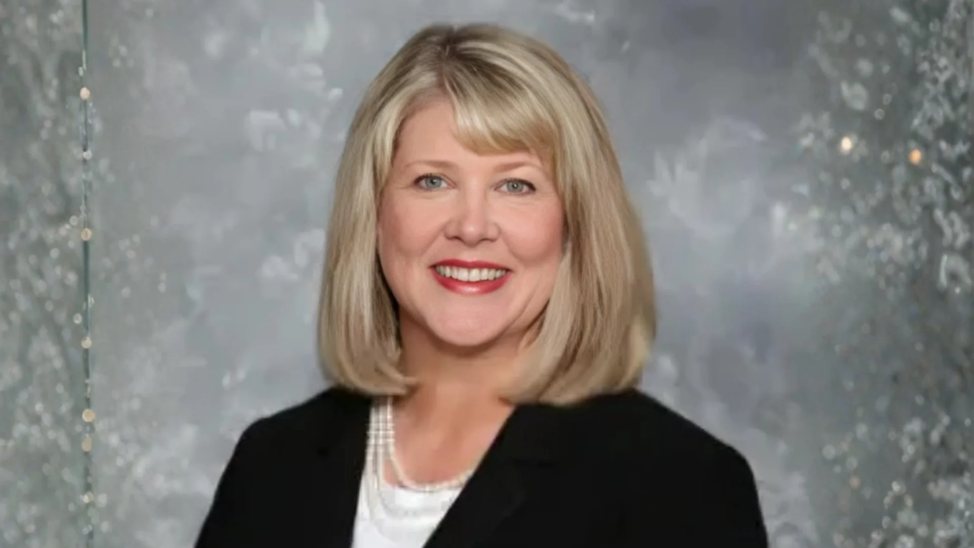 Stephanie Stewart Principal at Mountain View High School