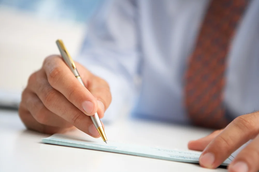 Allan Neil donates ,000 to Thomas H. Tuberville’s campaign committee from January to June Allan Neil donates ,000 to Thomas H. Tuberville’s campaign committee from January to June