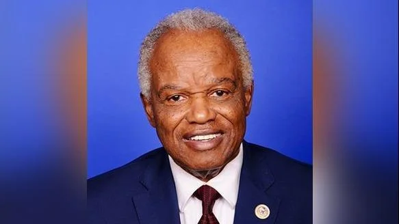 Bipartisan bill introduced to aid unbanked communities in accessing financial services Bipartisan bill introduced to aid unbanked communities in accessing financial services