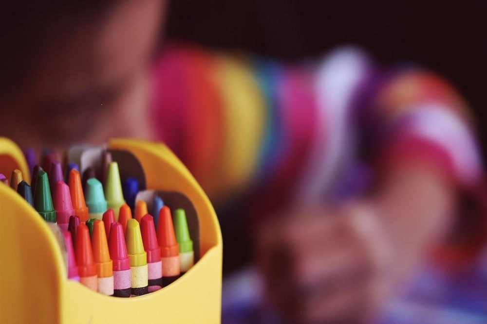 BENTON 4-H CLUB: This past weekend 4-H’ers who attended the Northwest BLU and TEEL leadership workshops collected 24lbs of crayons for The Crayon Initiative!!