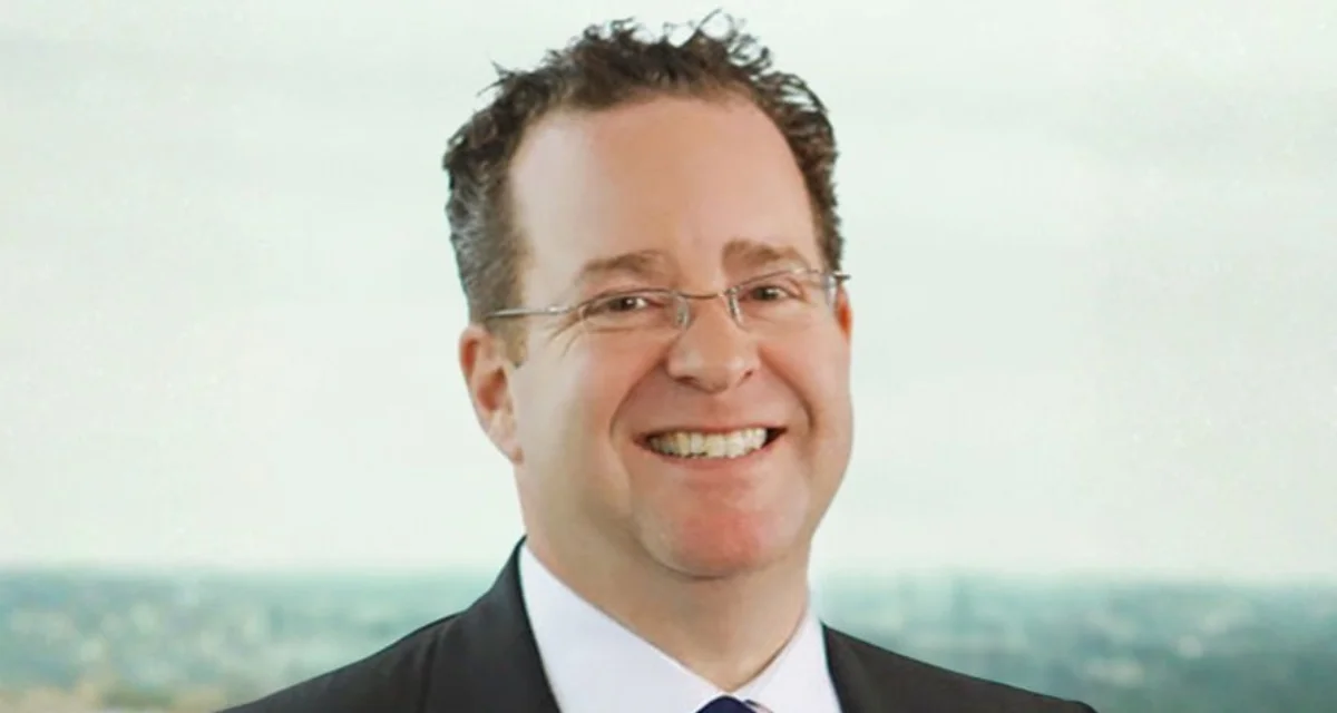 Daniel Drimmer is the founder, President and Chief Executive Officer of Starlight Investments