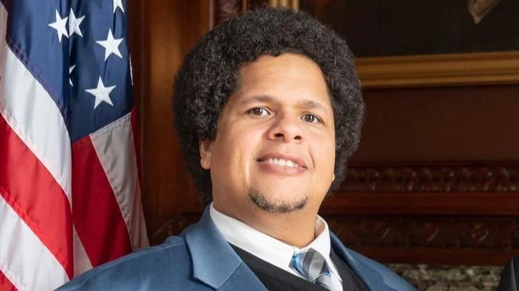 Senator Julian Bradley addresses Milwaukee police contracts and legislative history