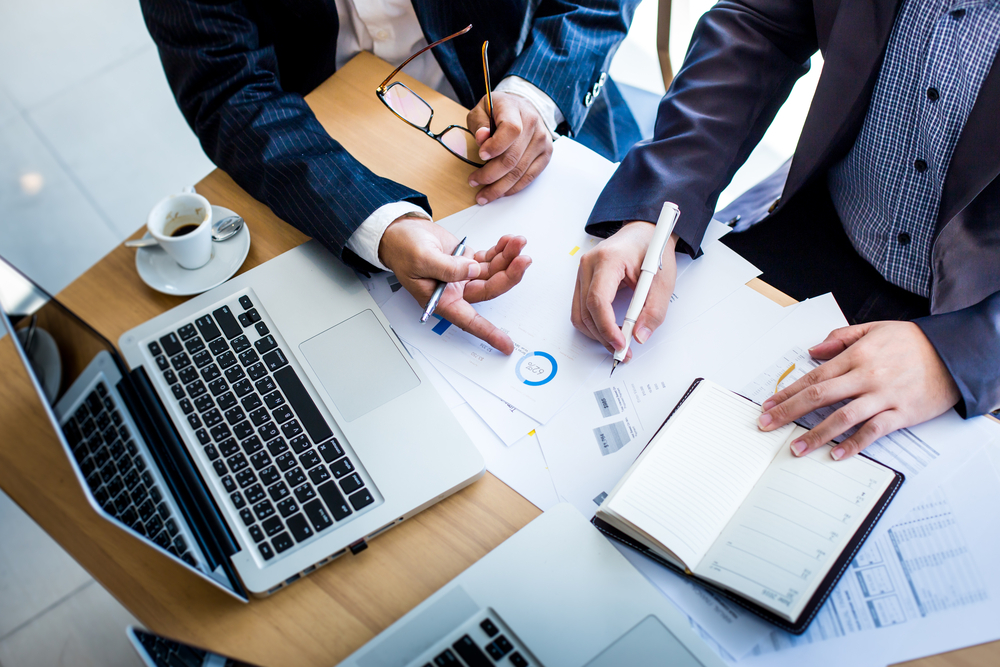 436 credit intermediation and related activities in Nevada have between five and nine employees in 2016