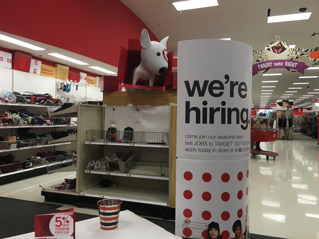 Seasonal help wanted on Feb. 7 Seasonal help wanted on Feb. 7