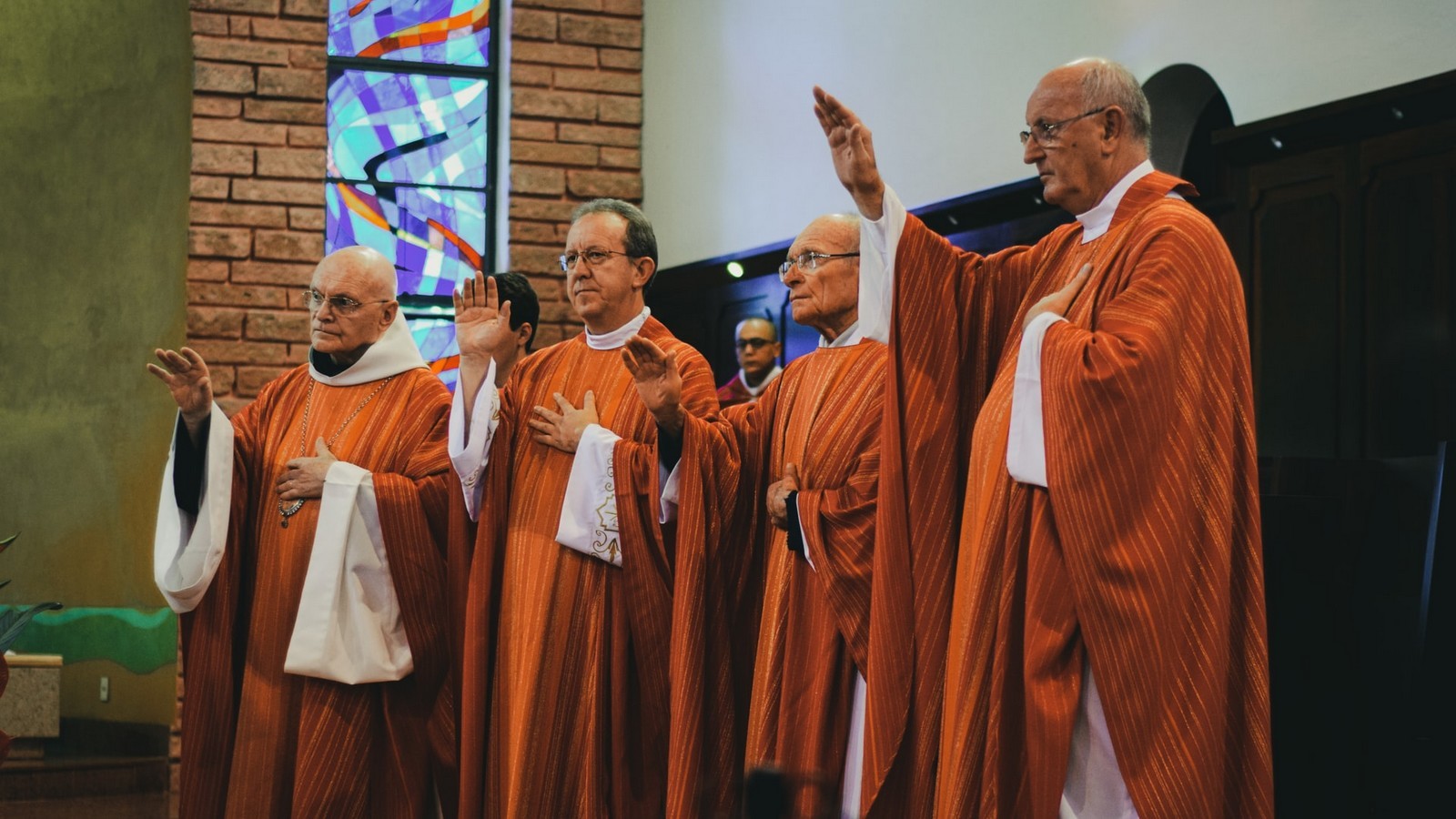 St. Elizabeth Ann Seton Church Dcn. Bob Joice recently called on parishioners to honor the role God has given to church leaders. St. Elizabeth Ann Seton Church Dcn. Bob Joice recently called on parishioners to honor the role God has given to church leaders.