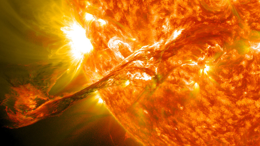 Sun Releases Strong Solar Flare Sun Releases Strong Solar Flare