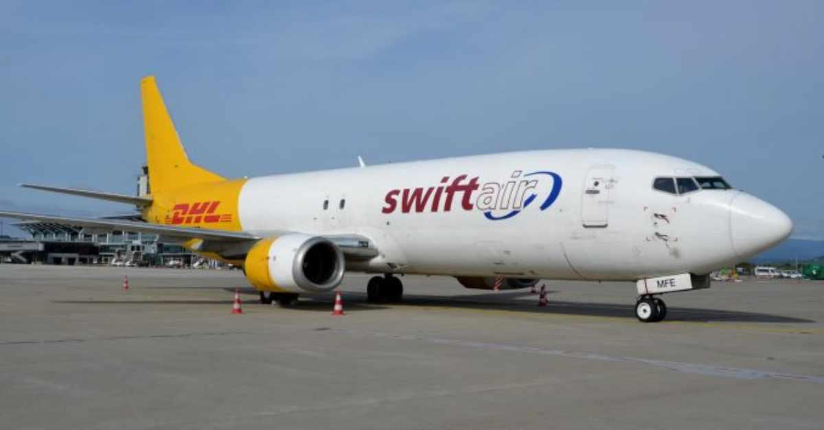 Swiftair Boeing 737-400SF