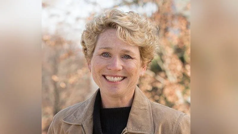 Chrissy Houlahan U.S. House of Representatives from Pennsylvania%27s 6th district - Official U.S. House Headshot