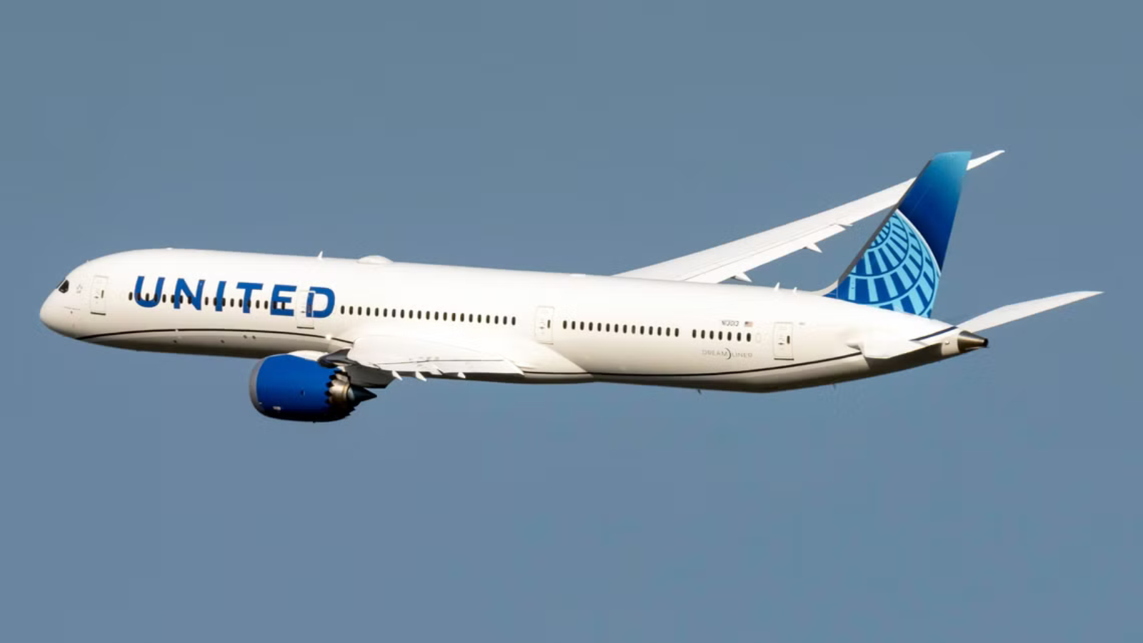 United Airlines Boeing 787-10 Aircraft