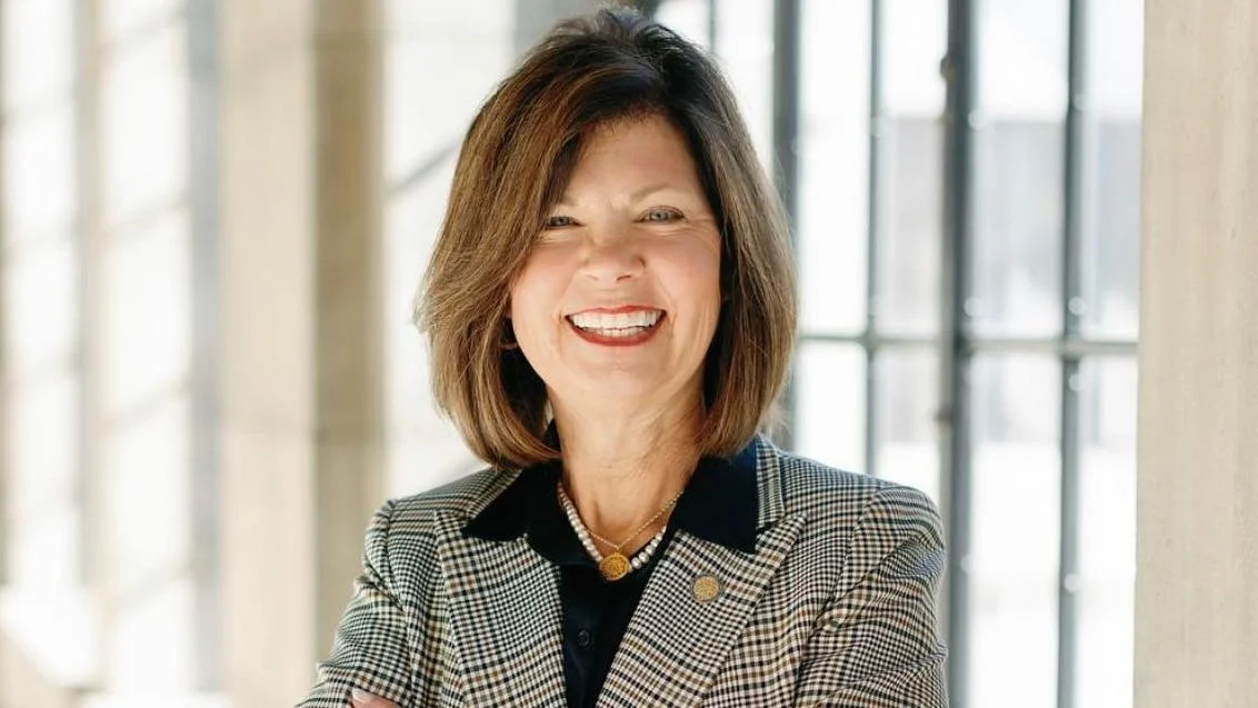 State Sen. Teresa Ibach’s LB921 clears Nebraska Legislature on worker notification and employment law changes