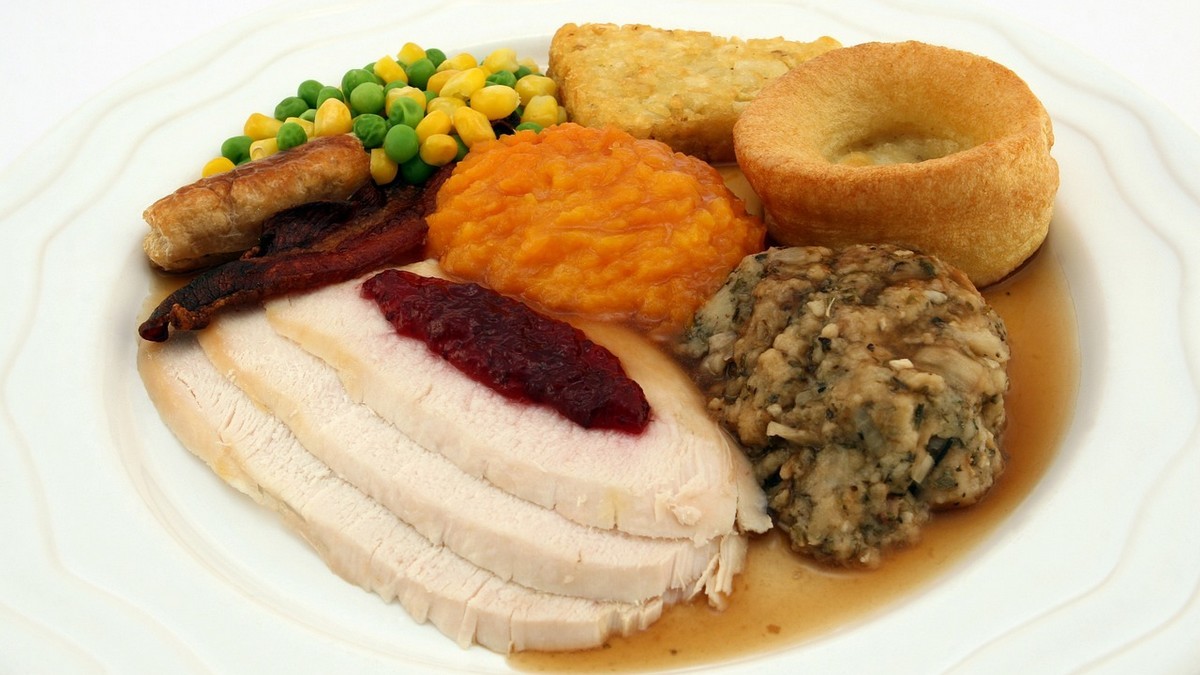 Operation Turkey Fayetteville served 8,000 turkey dinners: ‘Everything has a touch of home’