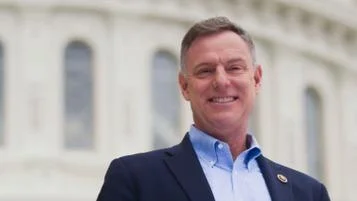 Rep. Scott Peters advocates for veteran benefits and criticizes GOP policies Rep. Scott Peters advocates for veteran benefits and criticizes GOP policies