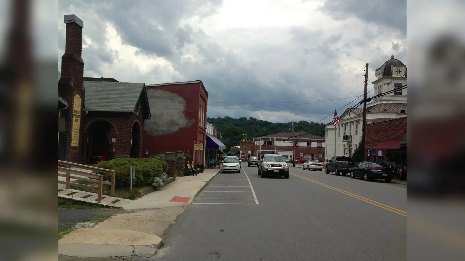 Bakersville - wikipedia.org Bakersville - wikipedia.org