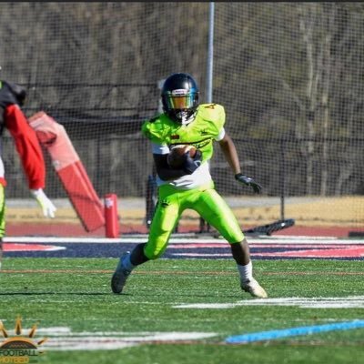 Khalil Warren signs with Auggies Football | Augsburg university