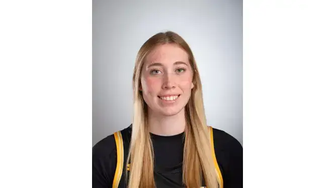 Mayah Holzhueter, former Cambridge High School standout’s collegiate team plays on Thursday, March 20 in Division III NCAA Basketball Championship Tournament