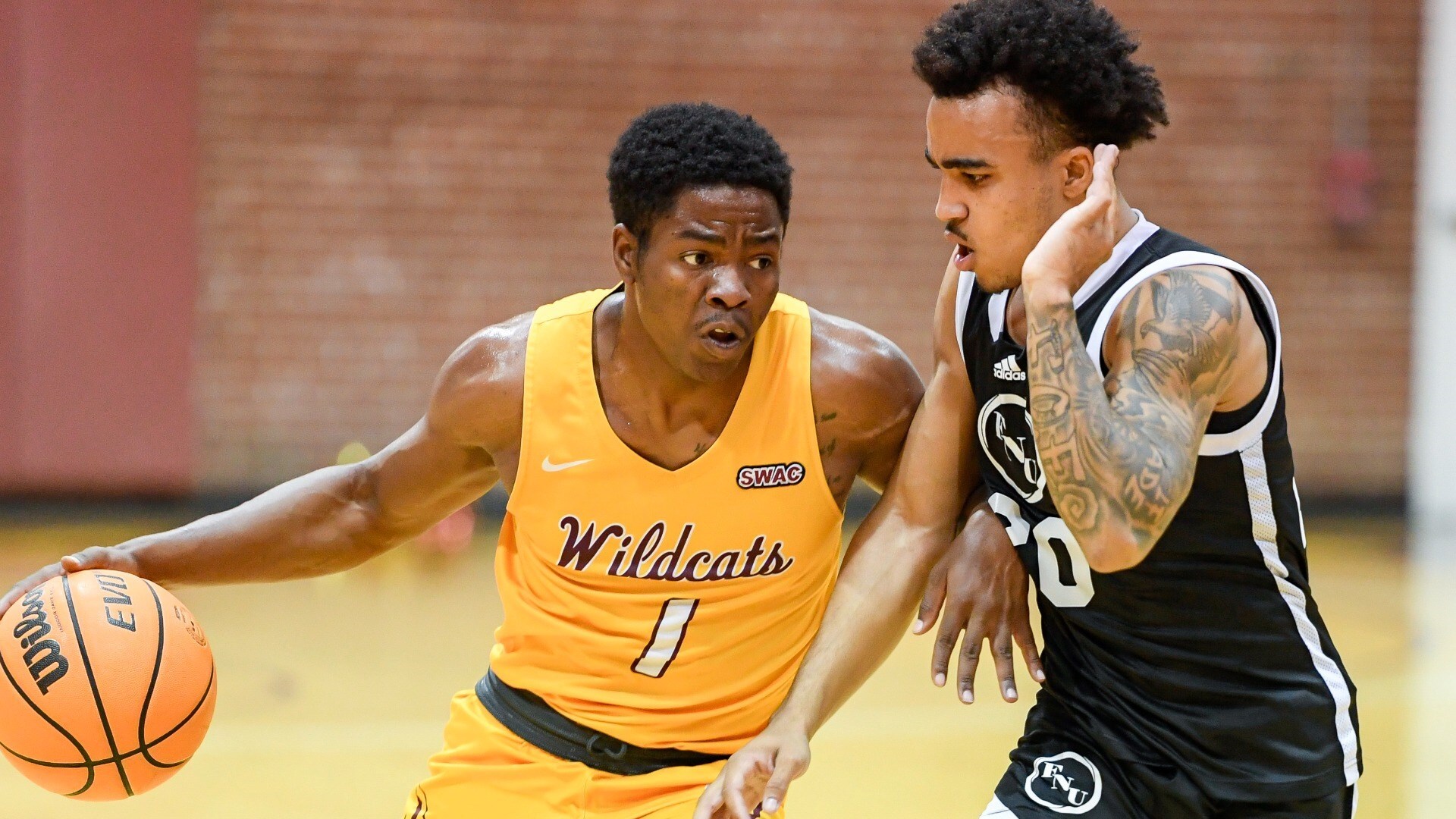 Harmon Scores 36, But Wildcats Fall, 102-75