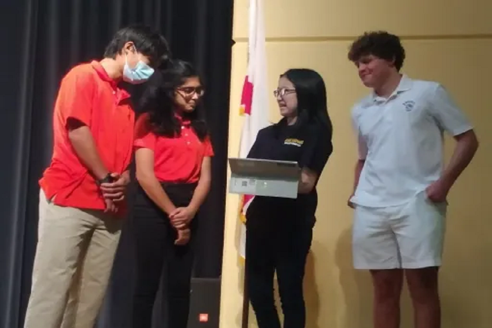 Upper School Robotics Team Presents to ESOL Students