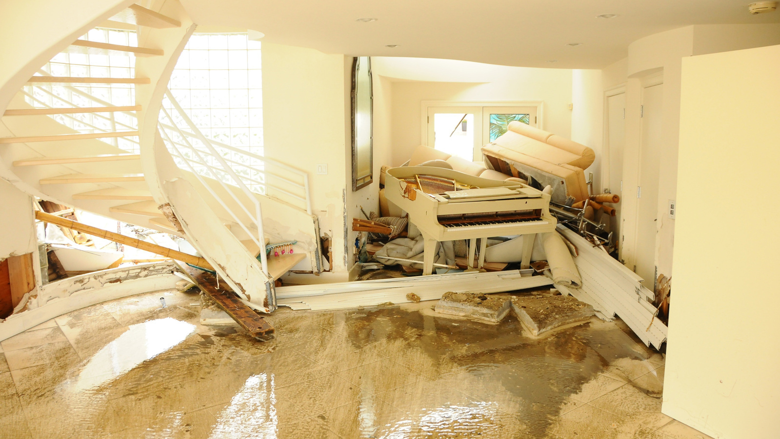 The Zebra gave Kin a four-star rating for its insurance coverage in high-risk states.