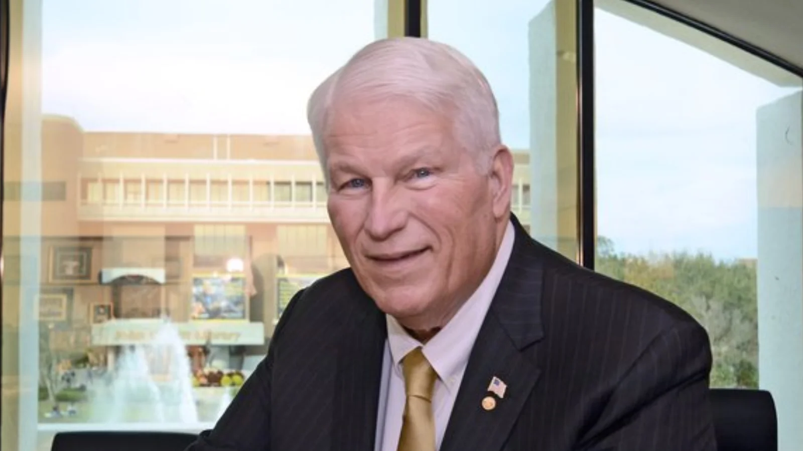 John C. Hitt, President of University of Central Florida John C. Hitt, President of University of Central Florida