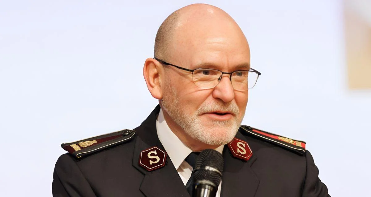 Lyndon Buckingham, World leader of The Salvation Army