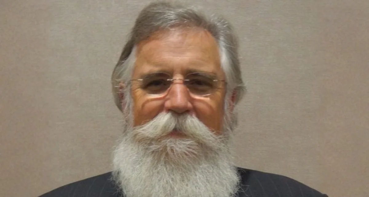 Paul W. McCallum Executive Director of Grapevine Convention Paul W. McCallum Executive Director of Grapevine Convention