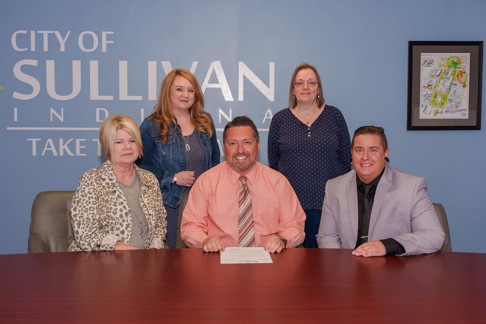 Mayor Clint Lamb officially proclaimed May 2022 as Mental Health Month for the City of Sullivan Mayor Clint Lamb officially proclaimed May 2022 as Mental Health Month for the City of Sullivan