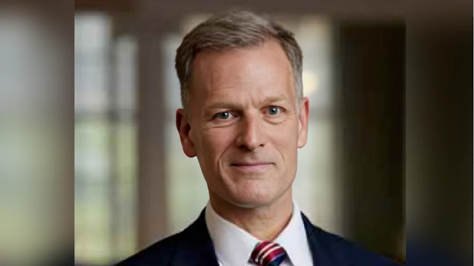Dondi E. Costin, Ph.D., President - Liberty University Dondi E. Costin, Ph.D., President - Liberty University