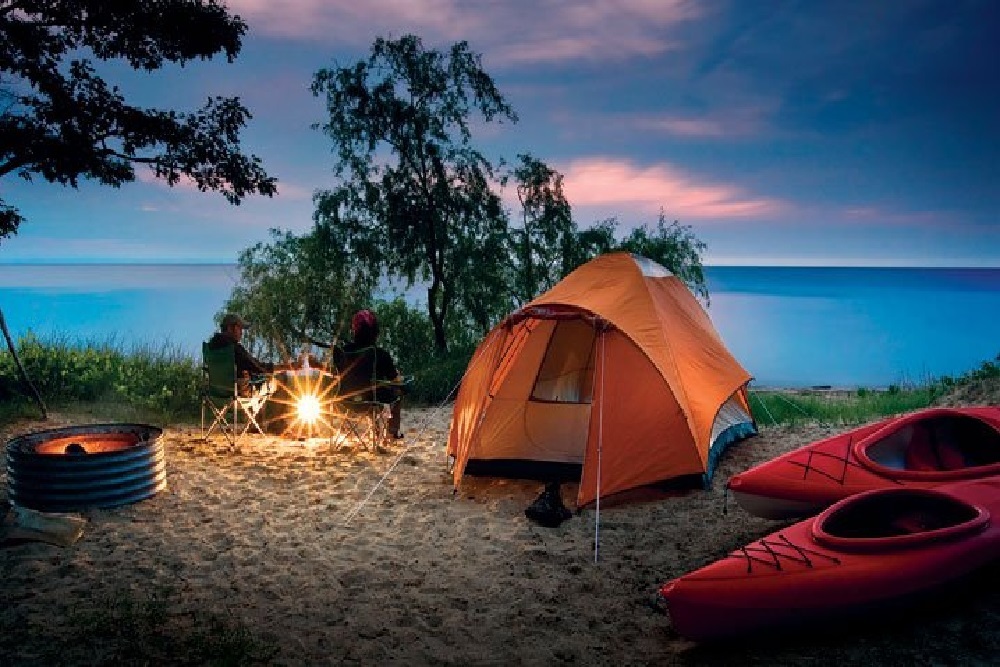 HARFORD COMMUNITY COLLEGE: Explore fun options for learning at camp!