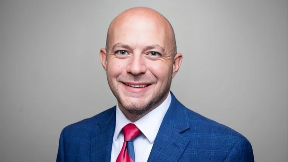 Zach Manifold Voter Registrations and Elections Supervisor - Official Website