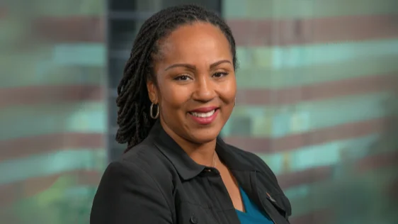 Roxann M. Favors, C.M. Assistant Aviation Director / Chief Revenue Officer Roxann M. Favors, C.M. Assistant Aviation Director / Chief Revenue Officer