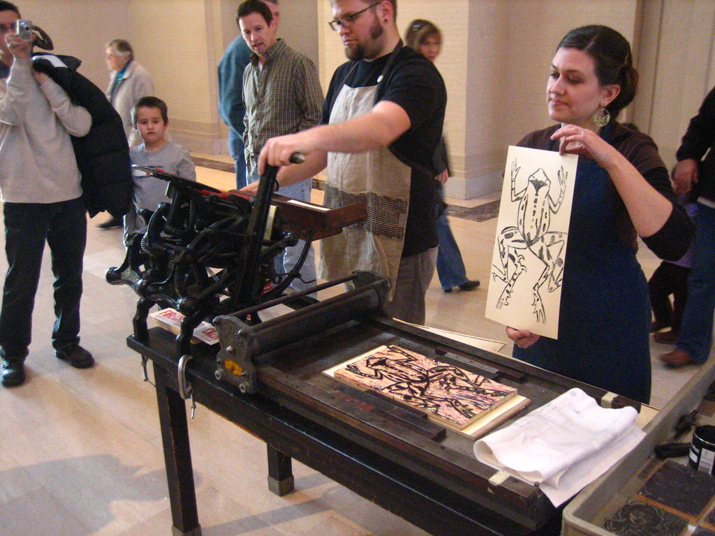 (In Person) Art Demo by Artist Agnus Wnuk