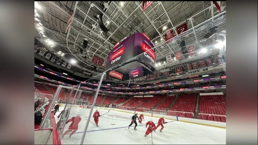 Carolina Hurricanes celebrate another successful season with consecutive sellouts
