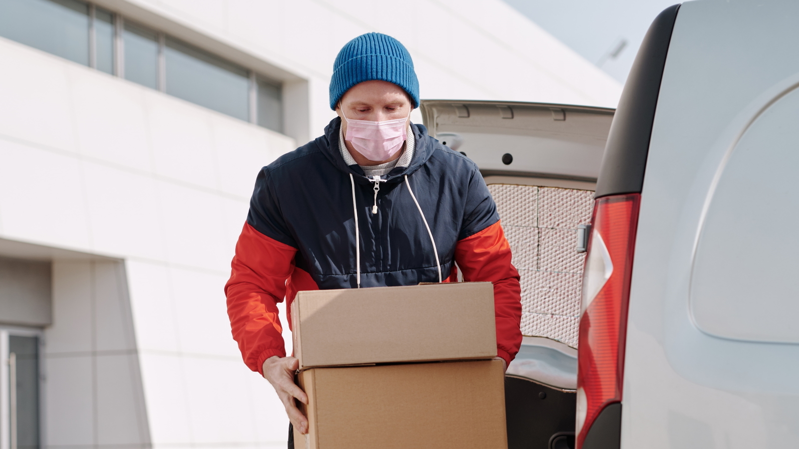 Delivery driver - Norma Mortenson/Pexels