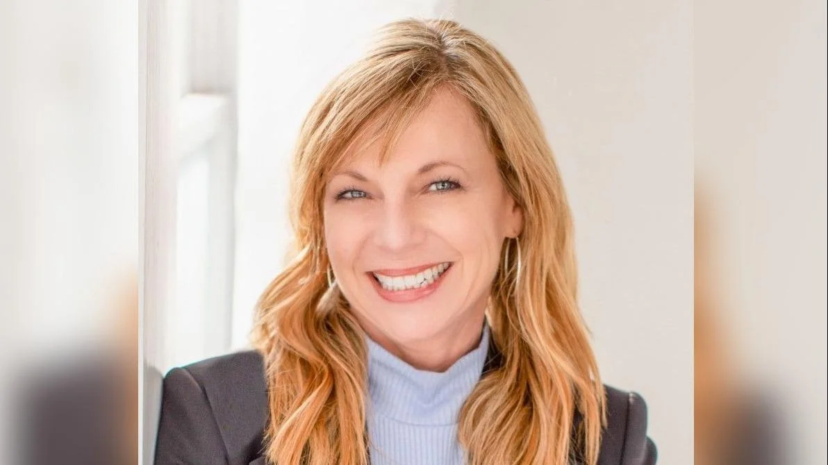 Elizabeth Mack Founder / CEO - Freestyle Language Center Elizabeth Mack Founder / CEO - Freestyle Language Center