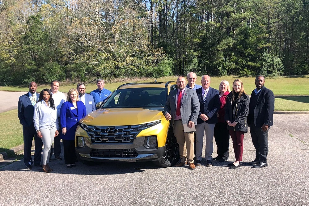 Commissioner Riley spoke at the Modern Manufacturing Programs Showcase & Hyundai Vehicle Donation.