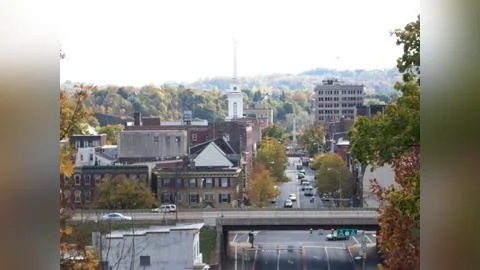 Easton - wikipedia.org