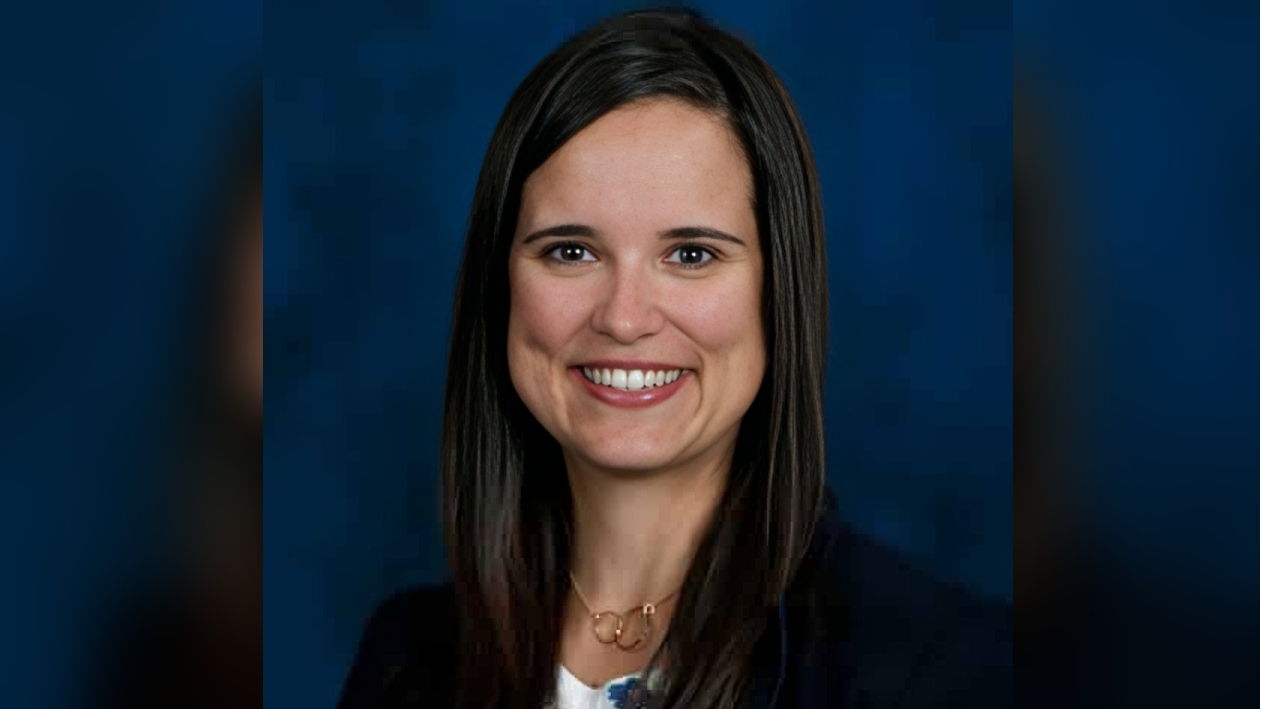 Lindsay Sessions Controller