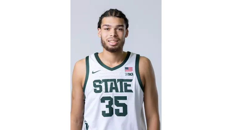 Former Lutheran High School East guard Jesse McCulloch’s collegiate team has been invited to the NCAA tournament. Former Lutheran High School East guard Jesse McCulloch’s collegiate team has been invited to the NCAA tournament.