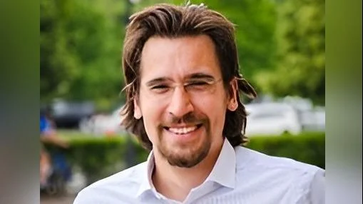 Brad Paquette addresses school food safety and branding issues in recent posts