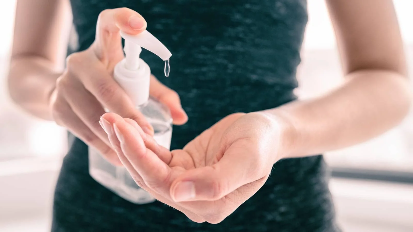 How many Delaware nursing home staff are vaccinated against COVID-19 by March 6?