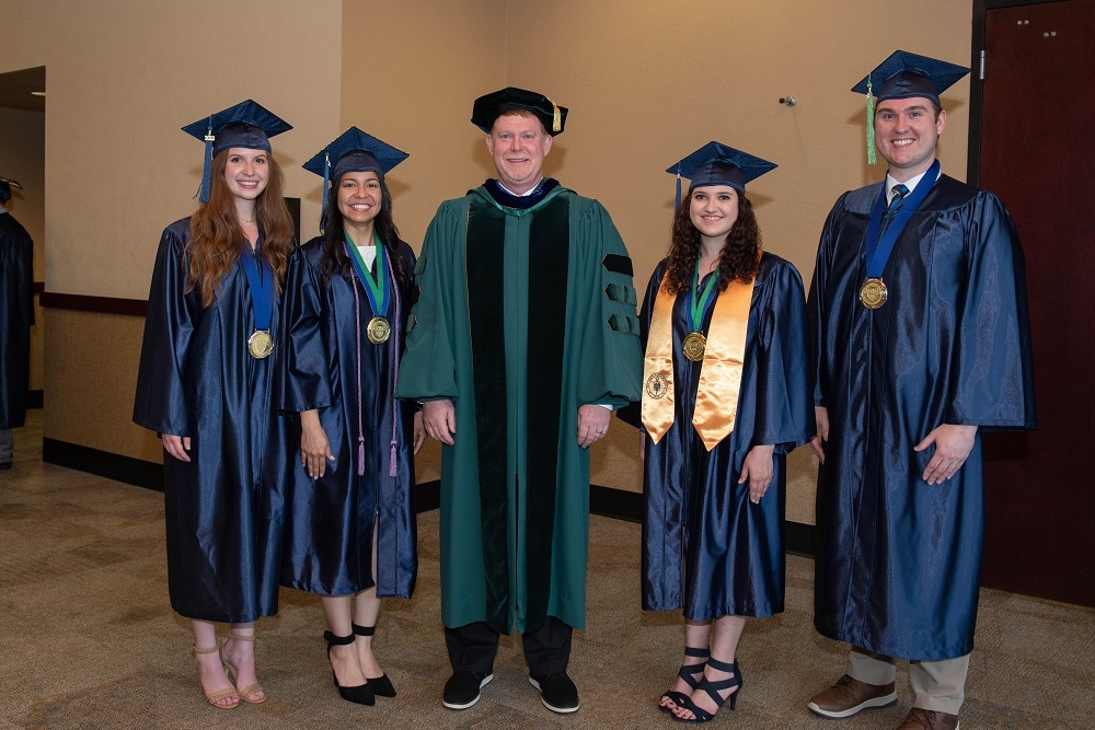 More than 1,000 Graduate from State College of Florida, Manatee-Sarasota