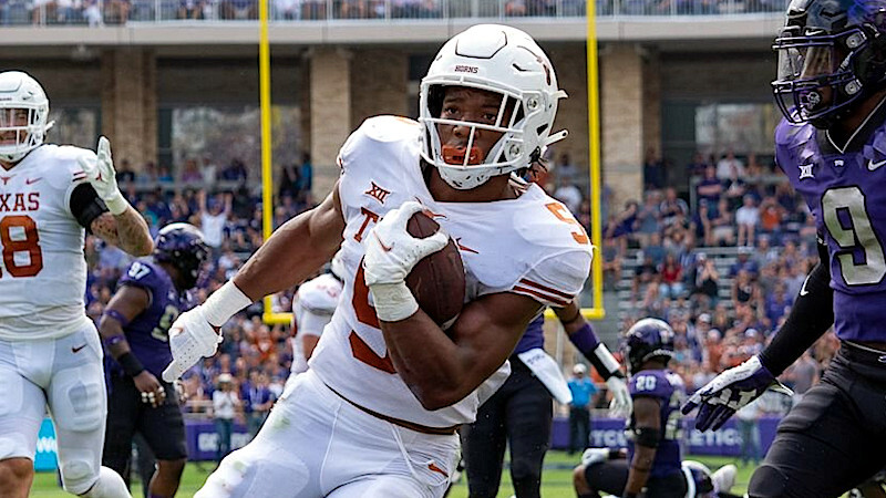 UT rusher Robinson on backpack donation to charter school: ‘God put me here to be a vessel to them’ UT rusher Robinson on backpack donation to charter school: ‘God put me here to be a vessel to them’