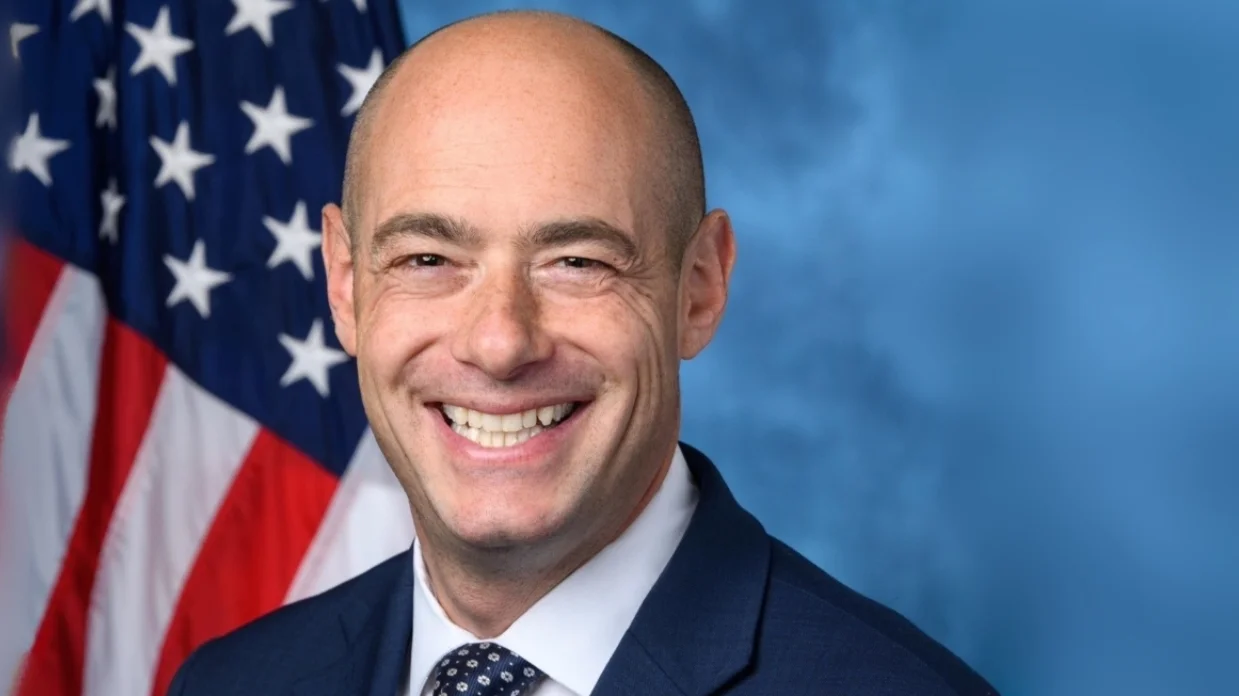 Middle East peace initiatives outlined by Congressman Greg Landsman in latest statements