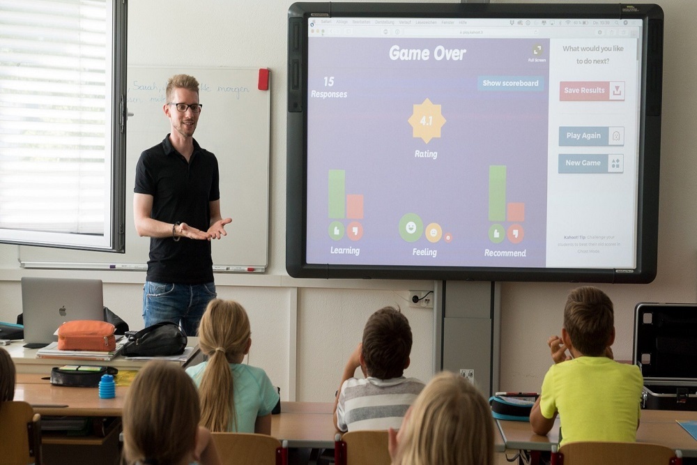 APPLE MONTESSORI SCHOOL: To our teachers, teacher assistants, trainers, and educators