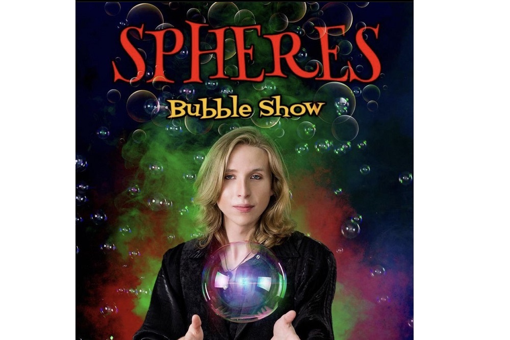 Kids In Person: Spheres Bubble Show on July 1, 2022