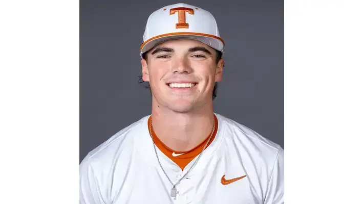 Alvin High School standout Easton Winfield’s collegiate team loses game in the NCAA Division I Baseball Championship on Sunday, June 1 Alvin High School standout Easton Winfield’s collegiate team loses game in the NCAA Division I Baseball Championship on Sunday, June 1